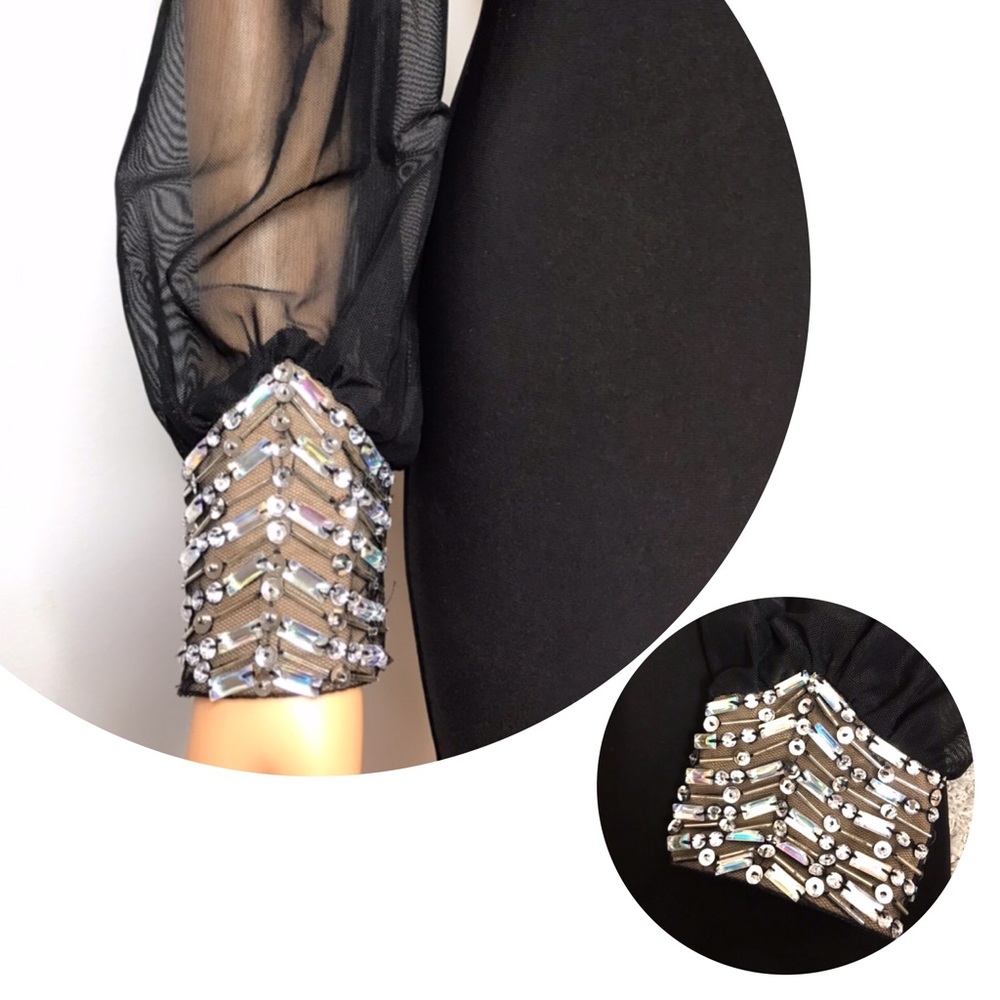 OPEN BACK - V SHAPE - DRESS WITH MESH SLEEVES - Picture 5 of 6